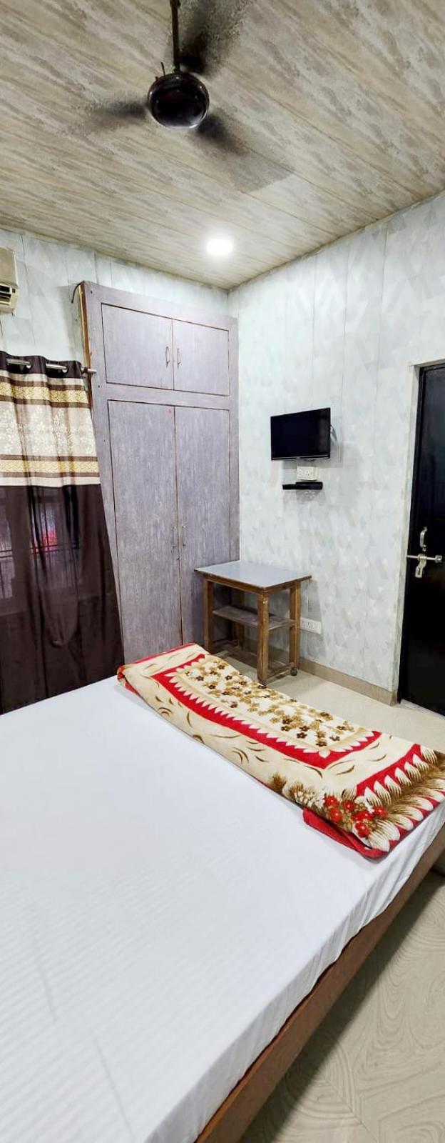 Hotel Shankar Lucknow